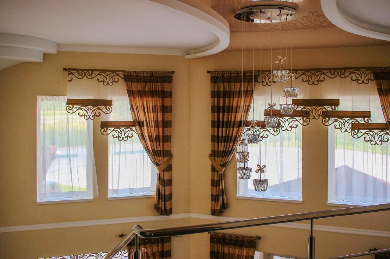 Роляда Hotell Tysmenytsia Eksteriør bilde