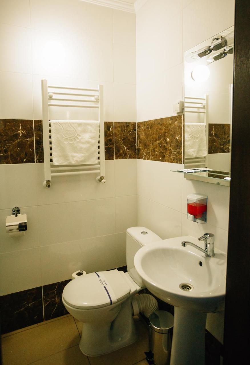 Роляда Hotell Tysmenytsia Eksteriør bilde