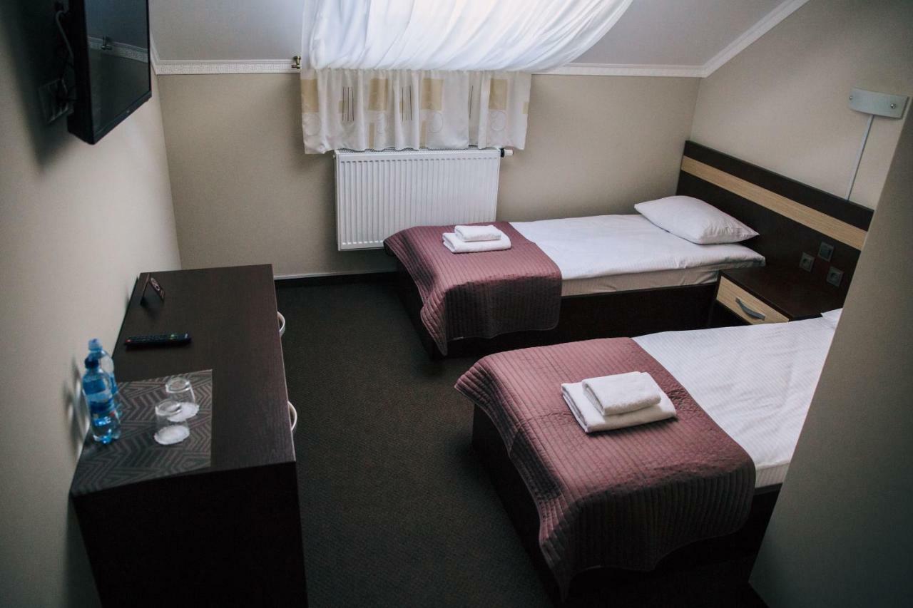 Роляда Hotell Tysmenytsia Eksteriør bilde
