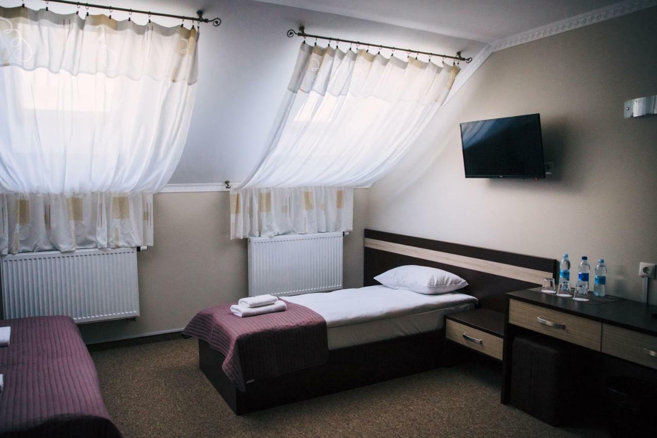 Роляда Hotell Tysmenytsia Eksteriør bilde