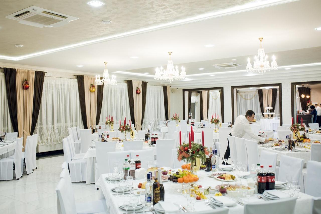 Роляда Hotell Tysmenytsia Eksteriør bilde