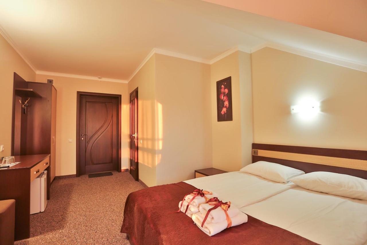 Роляда Hotell Tysmenytsia Eksteriør bilde