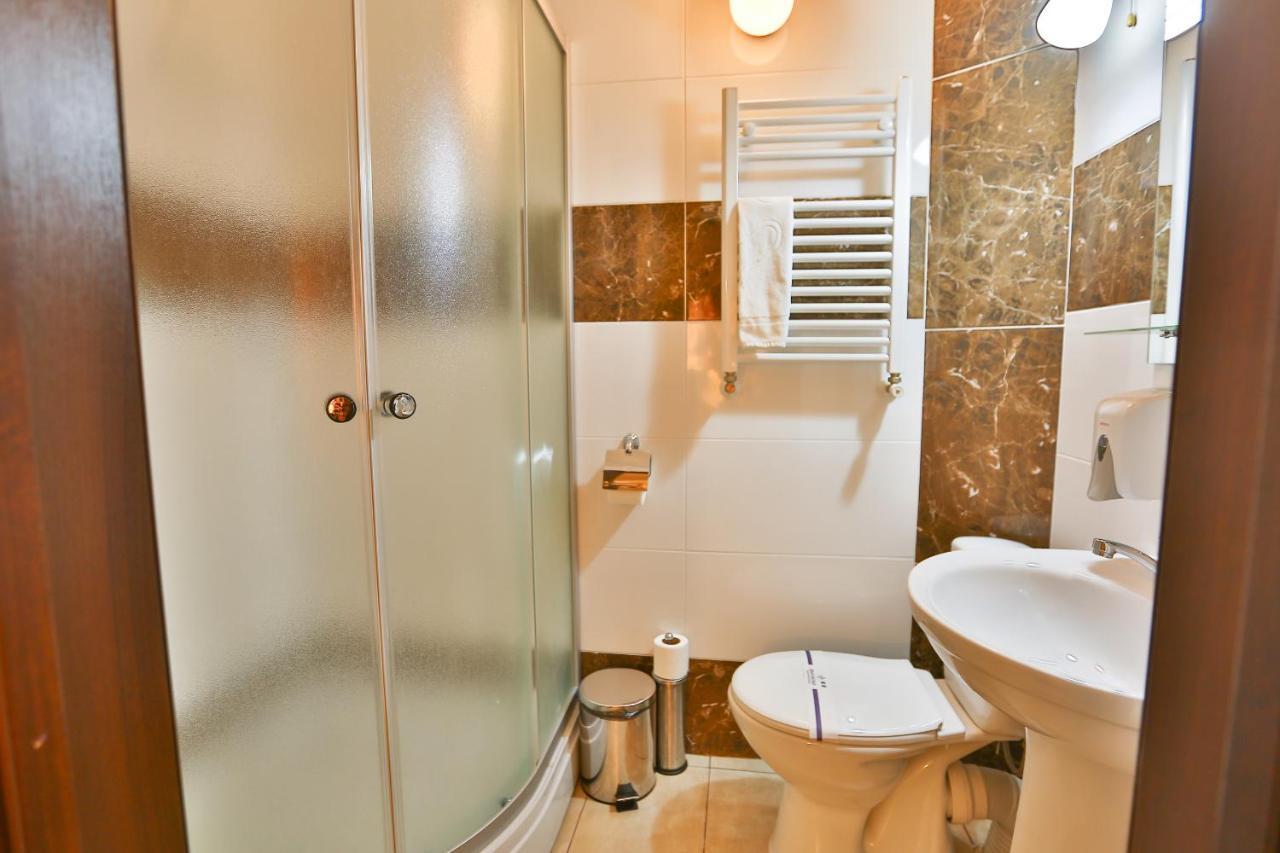 Роляда Hotell Tysmenytsia Eksteriør bilde