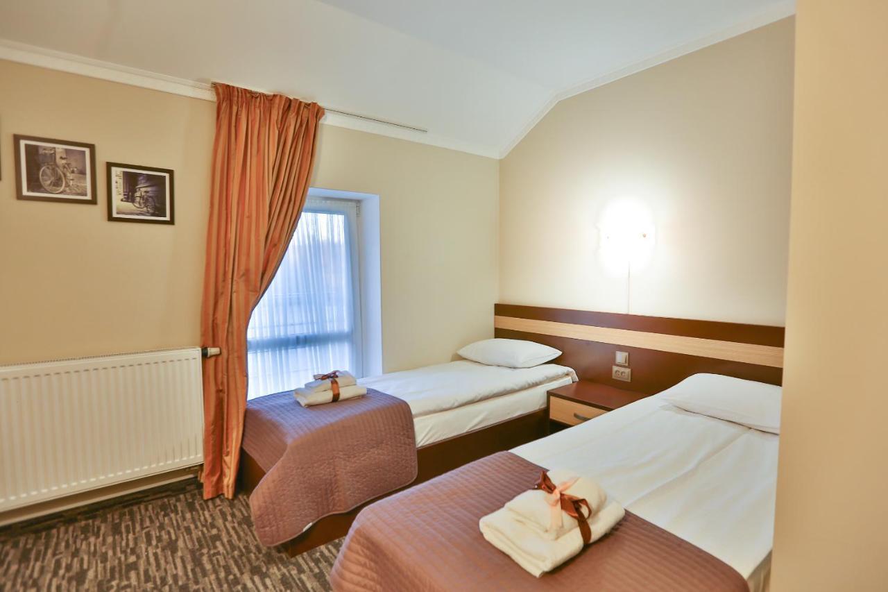 Роляда Hotell Tysmenytsia Eksteriør bilde