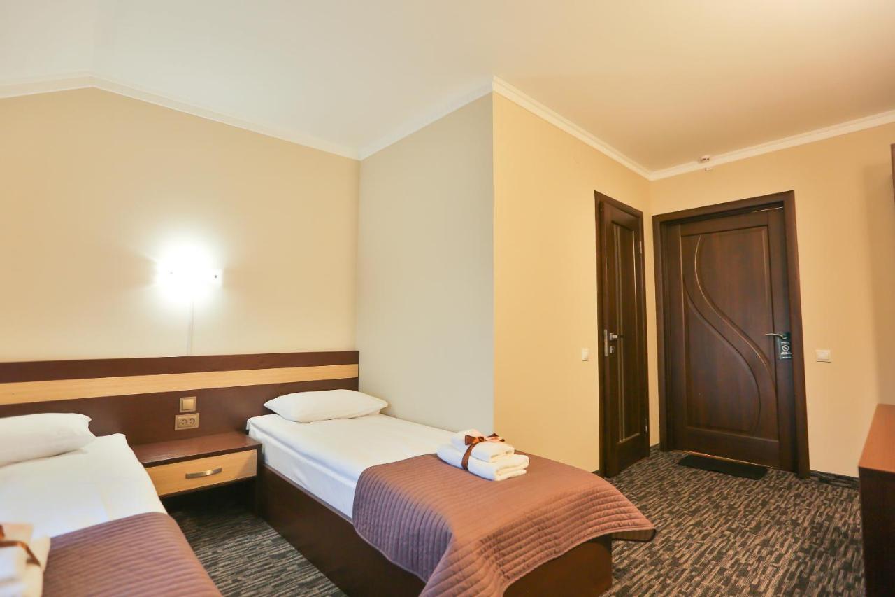 Роляда Hotell Tysmenytsia Eksteriør bilde