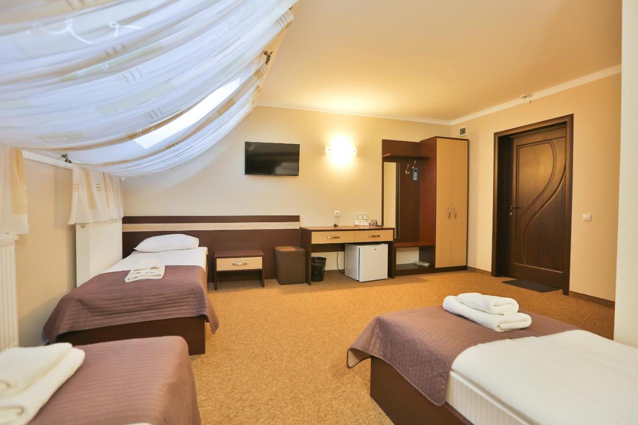 Роляда Hotell Tysmenytsia Eksteriør bilde